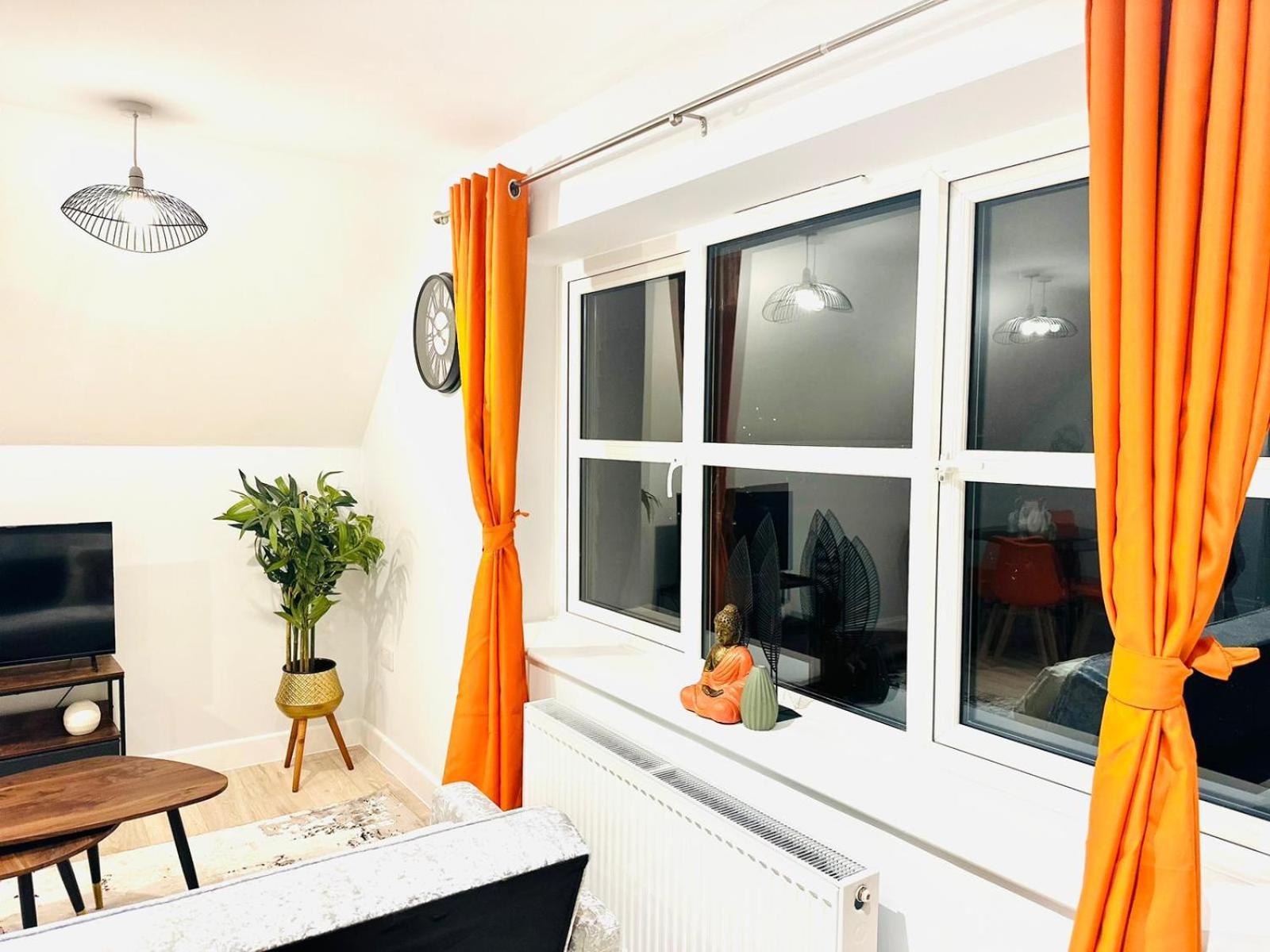Dover Luxury Apartments, Near Ferry Екстериор снимка